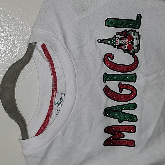 NWT Women’s Disney White Holiday Sweater size XS - Picture 6 of 7